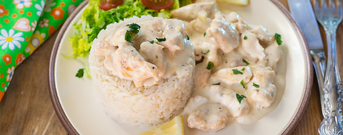 Pollo Rico en salsa de cebolla