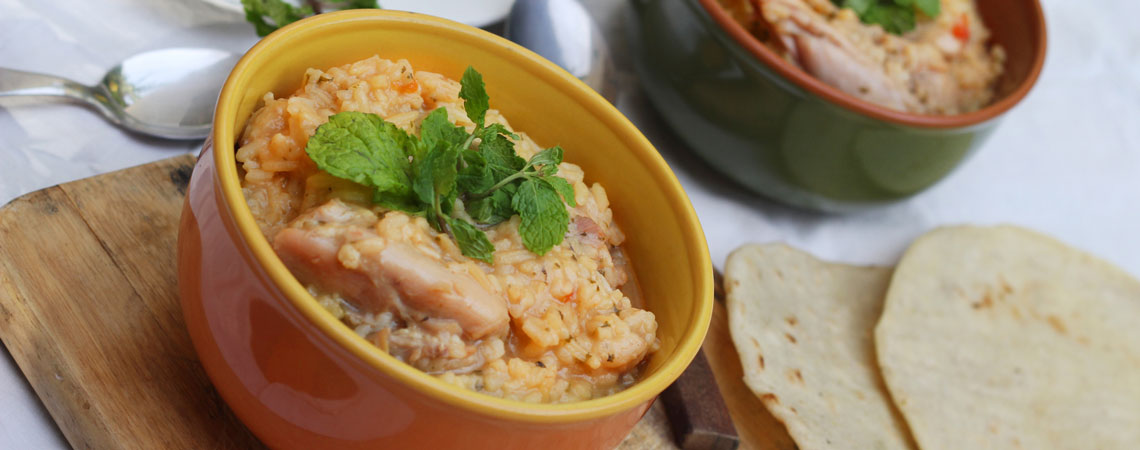 Arroz aguado de pollo rico